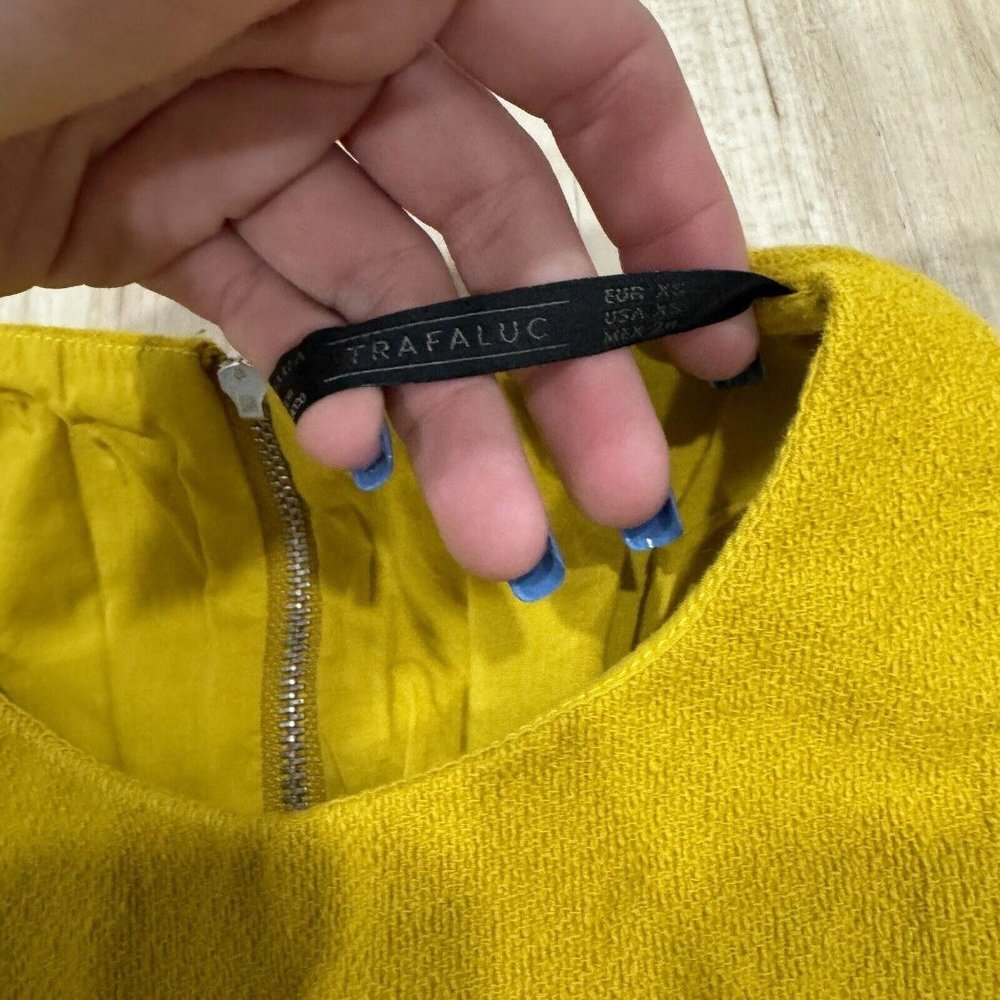 Women’s Zara Yellow Top Blouse Zip Up Size Xsmall Xs - Picture 3 of 6